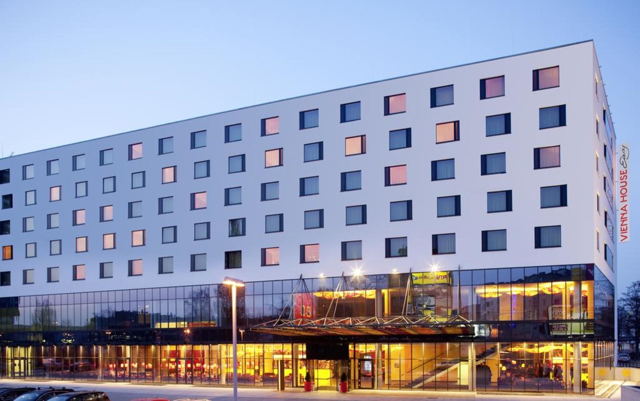 Vienna House Easy By Wyndham 4*