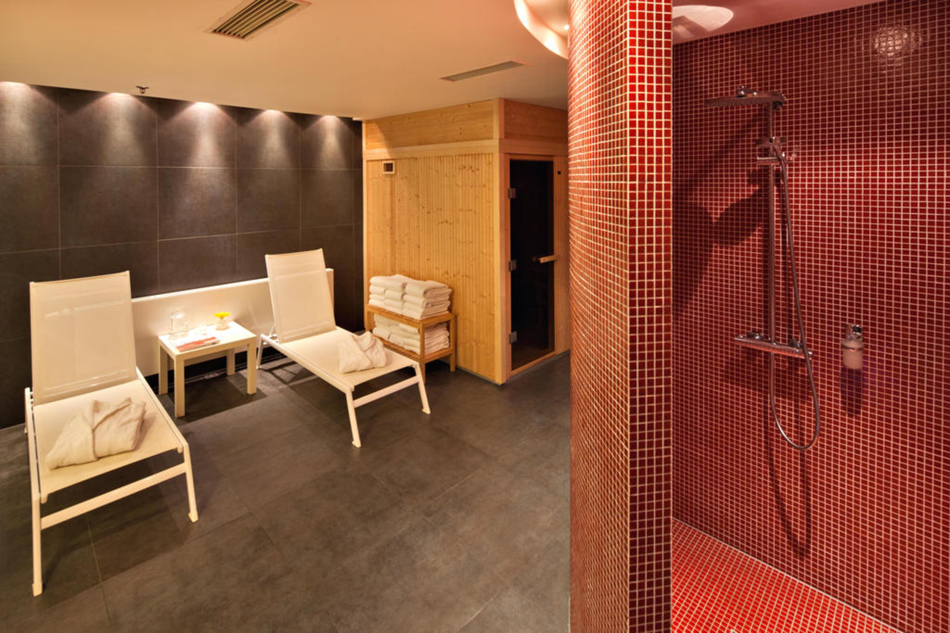 Vienna House Easy By Wyndham 4*