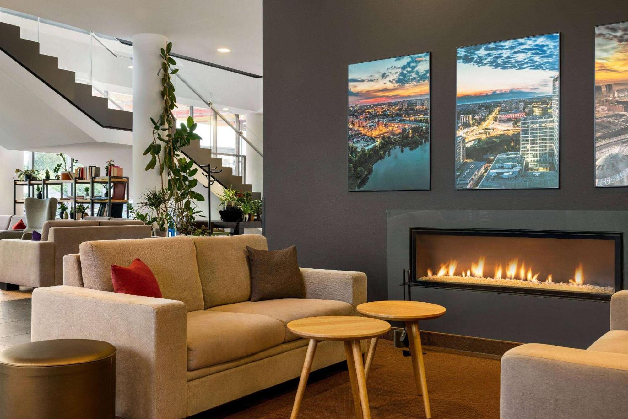 Vienna House Easy By Wyndham Hotel 4*