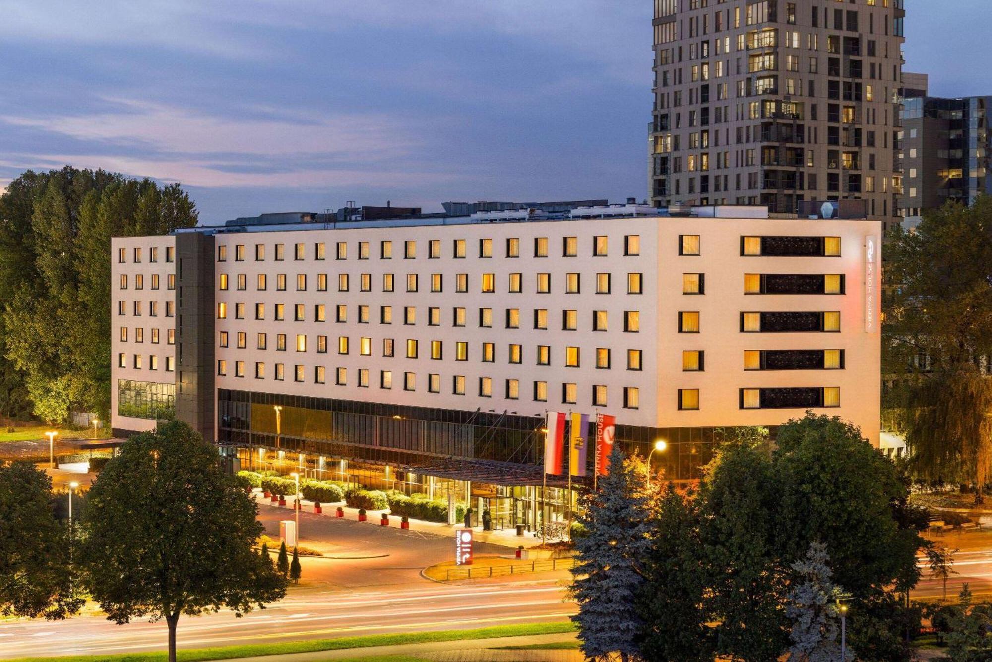 Vienna House Easy By Wyndham Hotel 4*